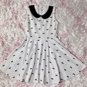 Peter Pan ribbon mini dress